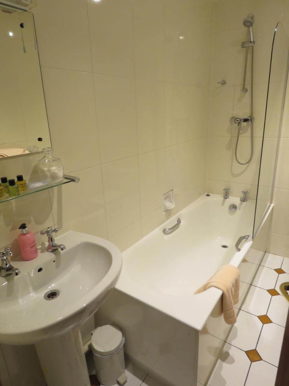 אולברסטון The Bay Horse Hotel And Restaurant מראה חיצוני תמונה